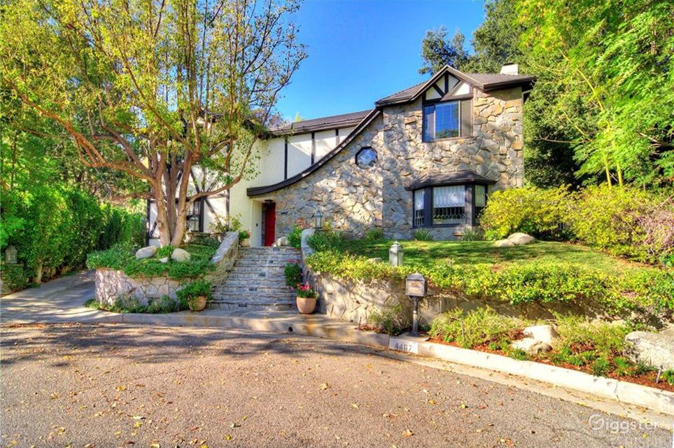 Stunning Tudor Mansion in Tarzana Los Angeles Rental