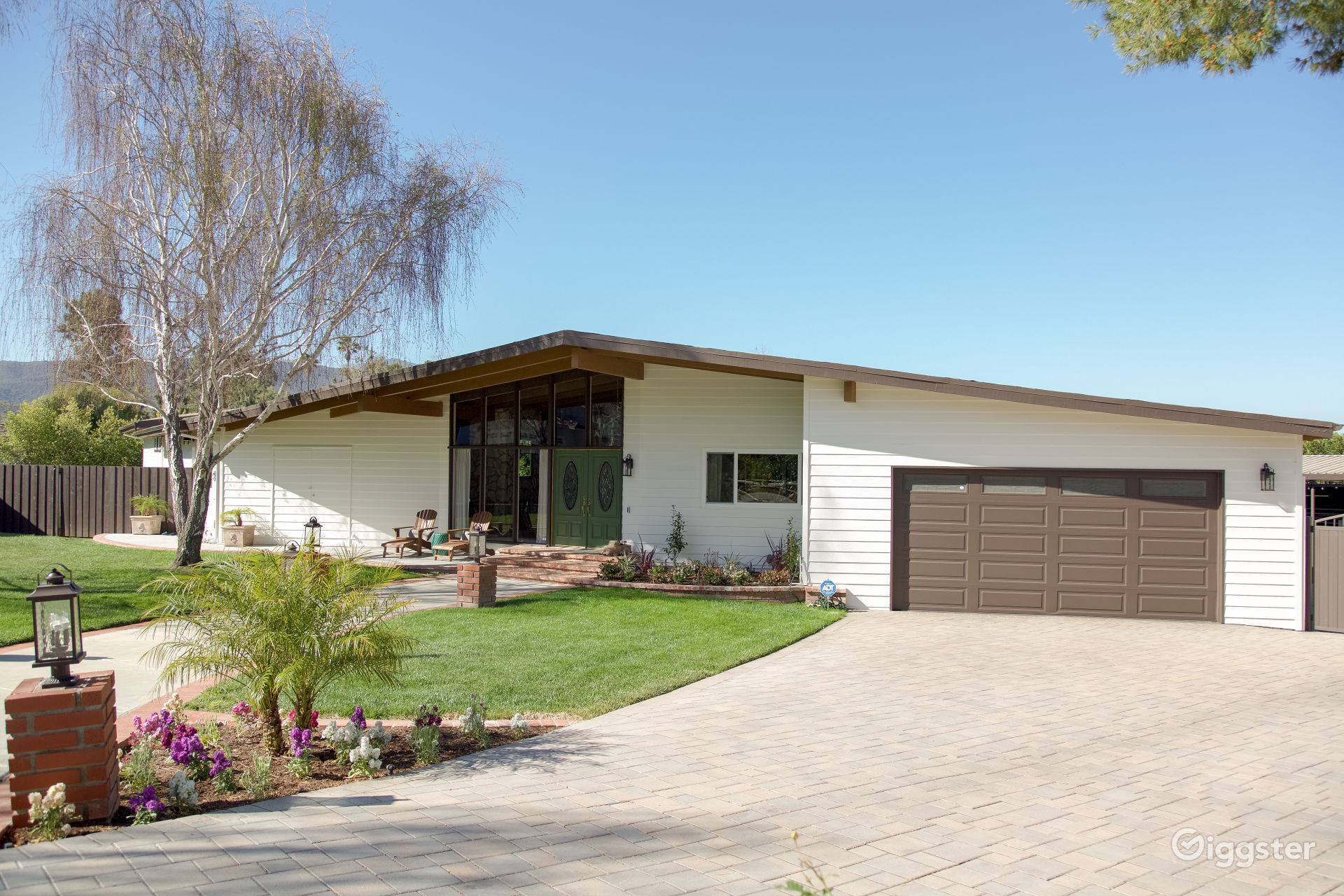 Eichler Designed Midcentury Ranch Home with Stable Rent this location