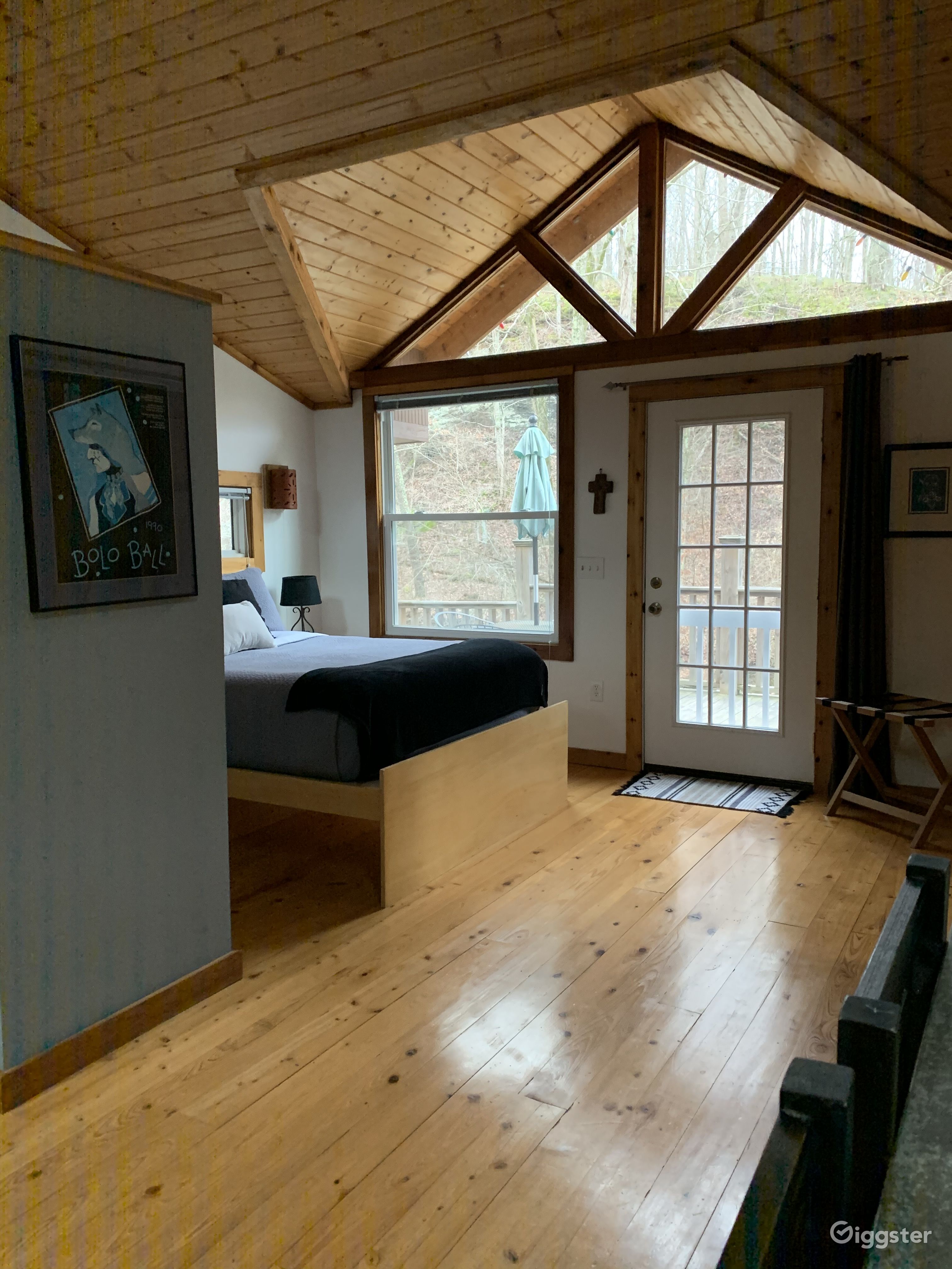 Lakehouse Retreat/Patten Pond Rent this location on Giggster