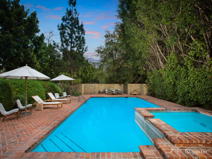 The King's Mansion Rent this location on Giggster