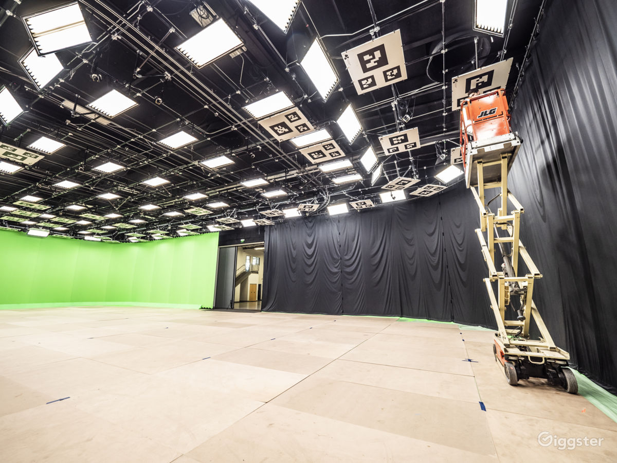 Beautiful Sound Stage Facility Rent this location on Giggster