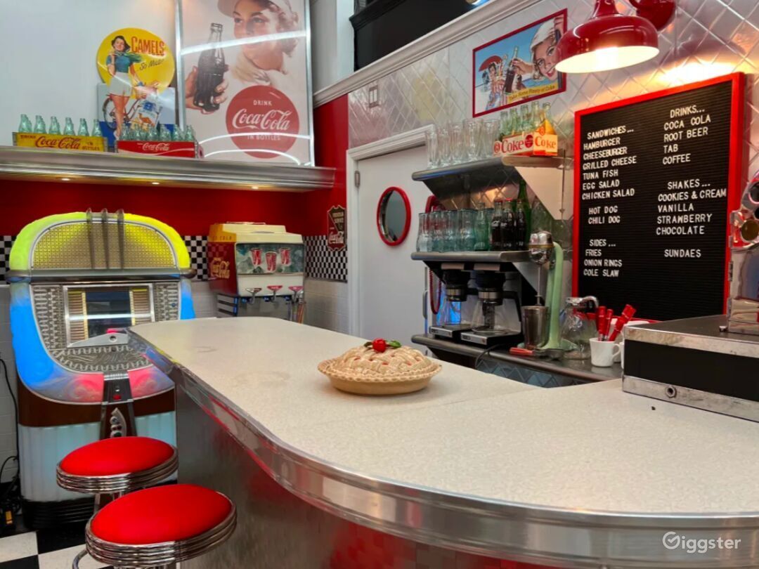 1950&#x27;s Diner Production Studio Photo 4