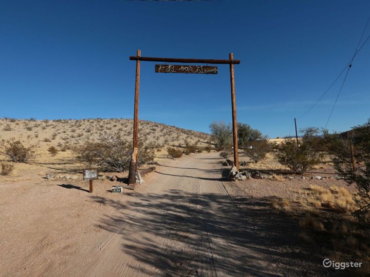 Joshua Tree Private Pueblo Retreat with Views! Photo 3