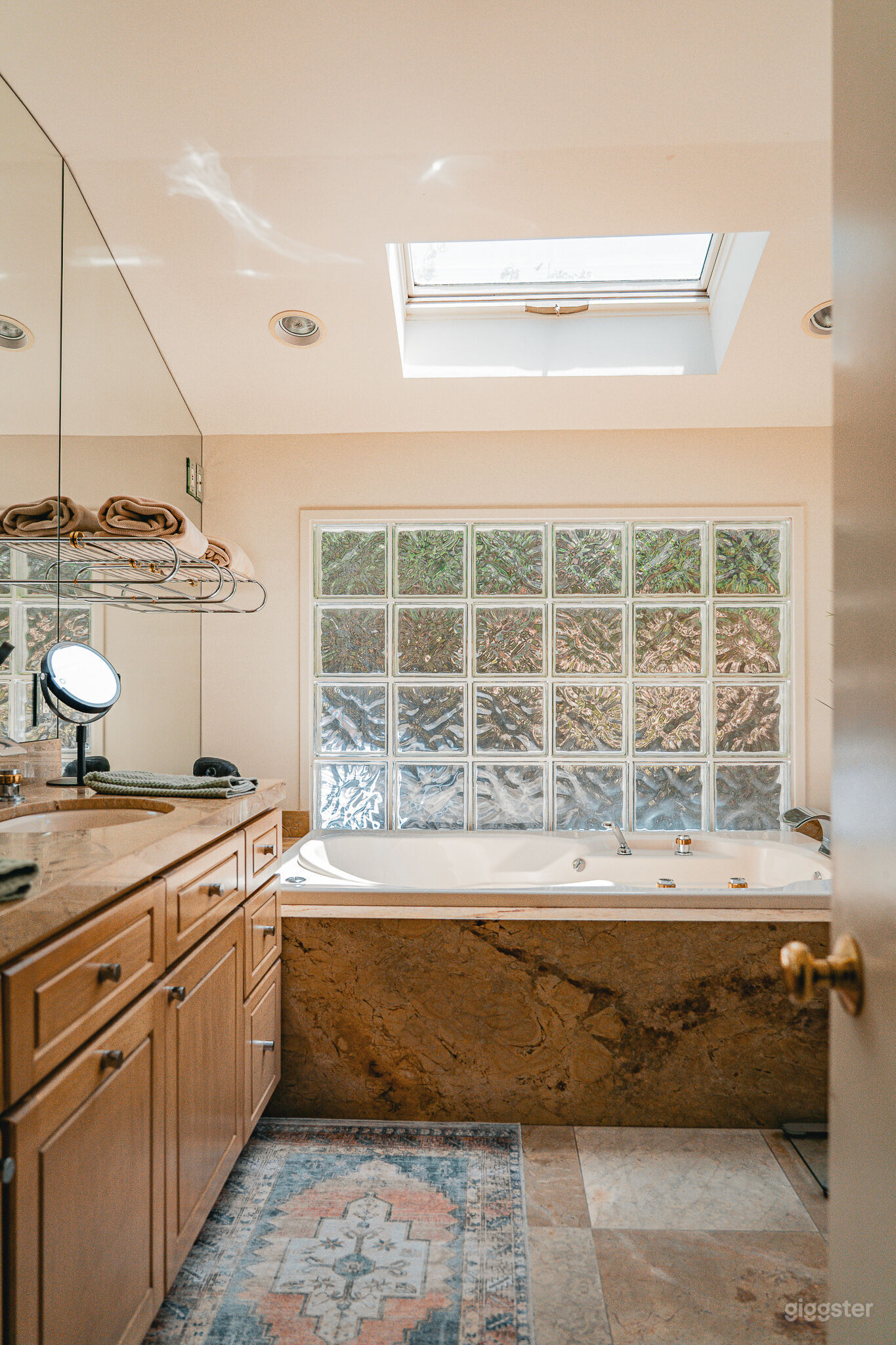 Canyon Oasis in Tarzana Photo 97