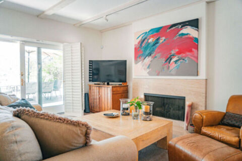 Canyon Oasis in Tarzana Photo 34