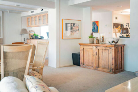 Canyon Oasis in Tarzana Photo 26