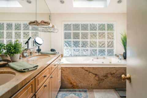 Canyon Oasis in Tarzana Photo 96