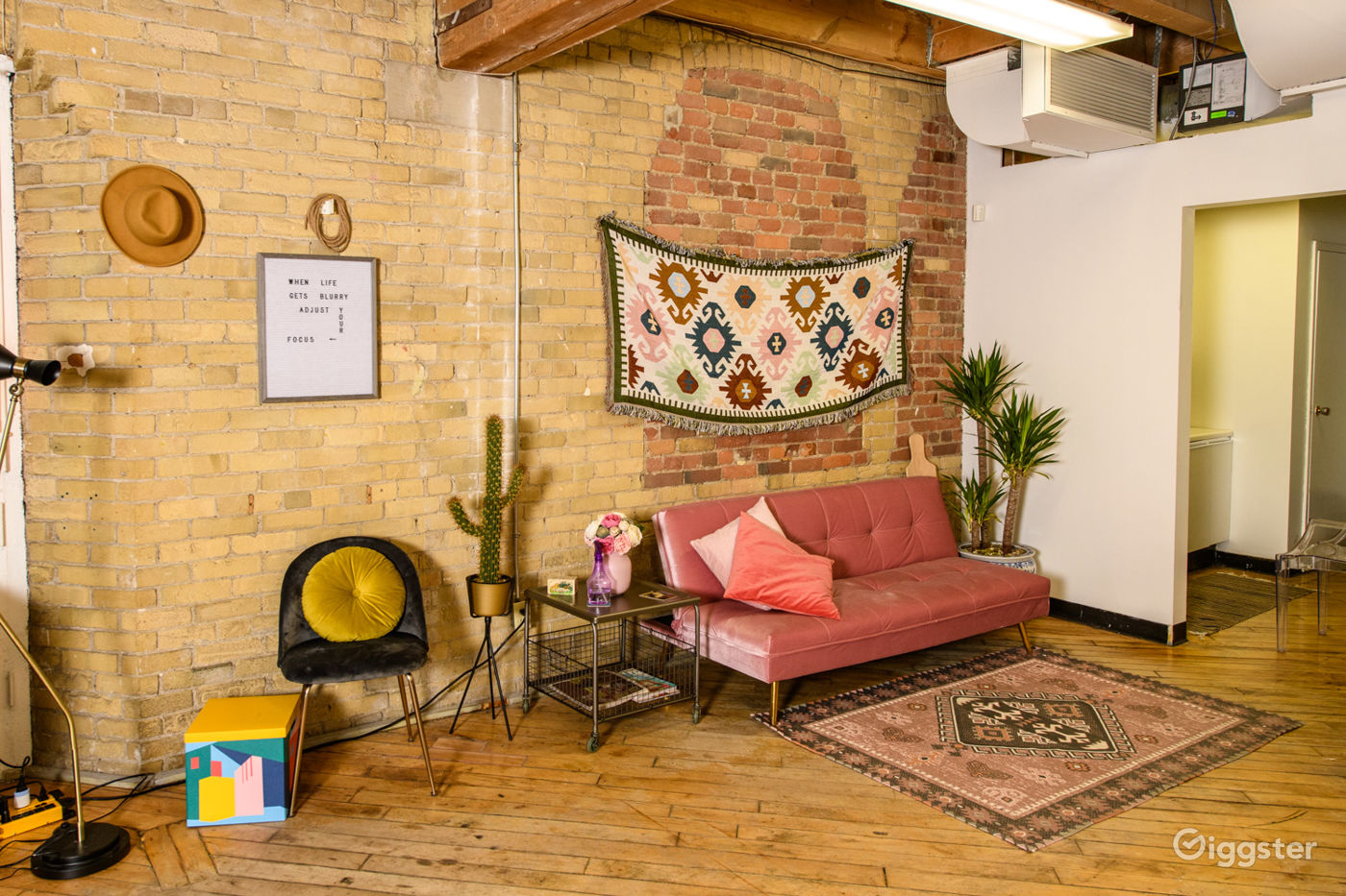 Downtown Photography Videography Studio Rent this location on Giggster