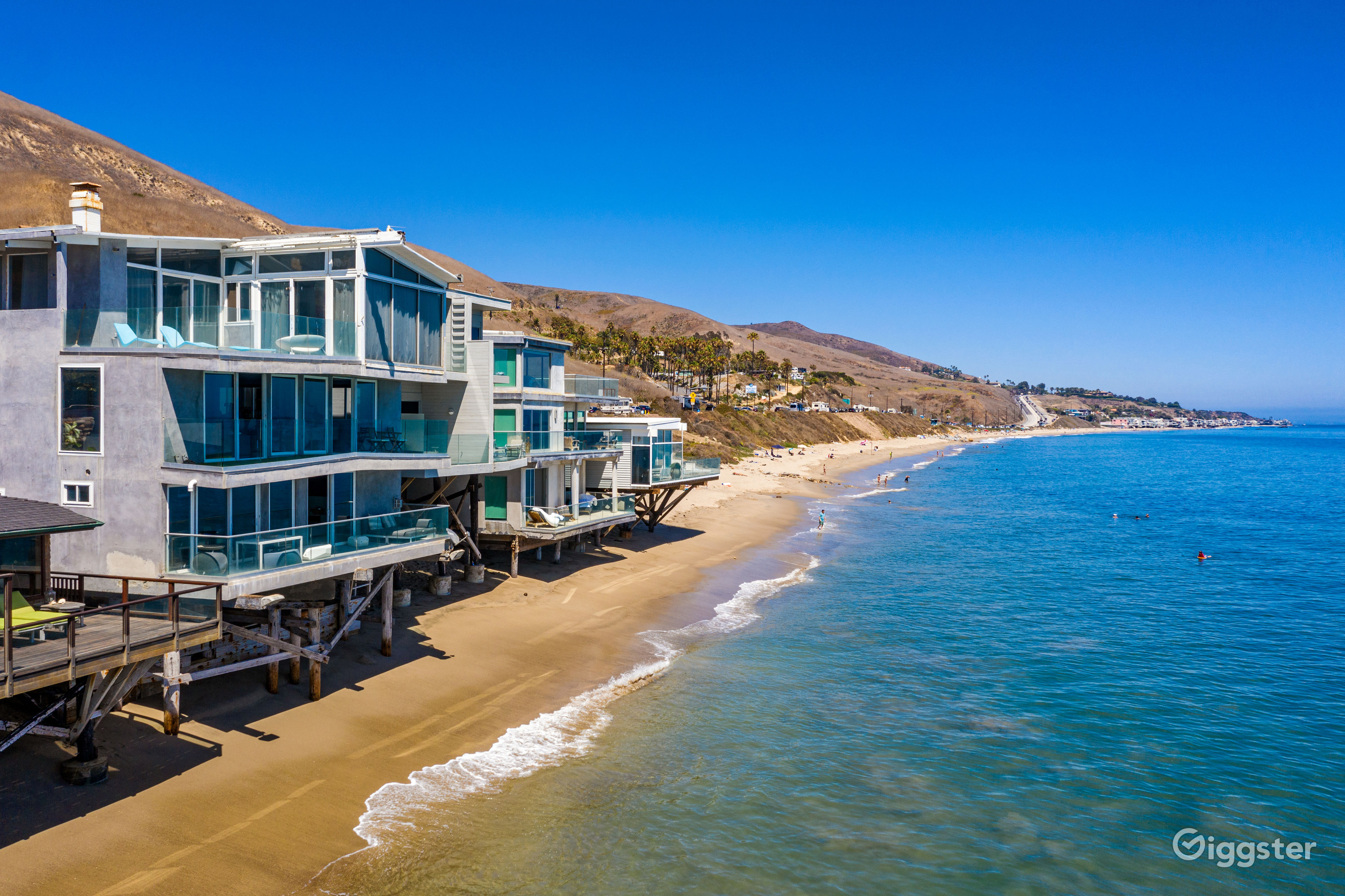 Malibu Oceanfront Modern Home Rent this location on Giggster