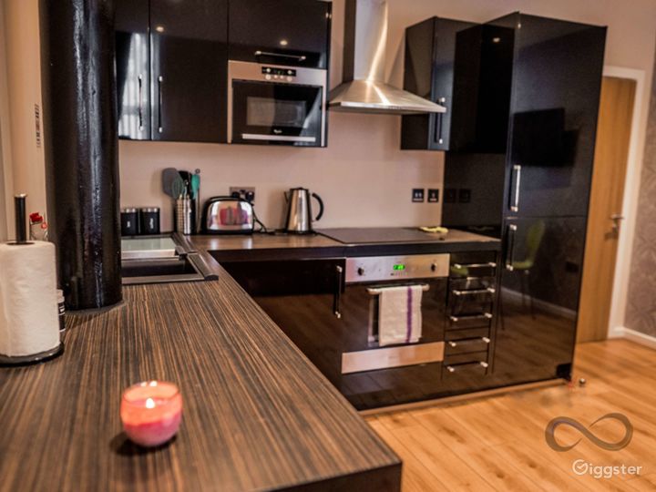 A Modern Apartment in Liverpool Rent this location on Giggster