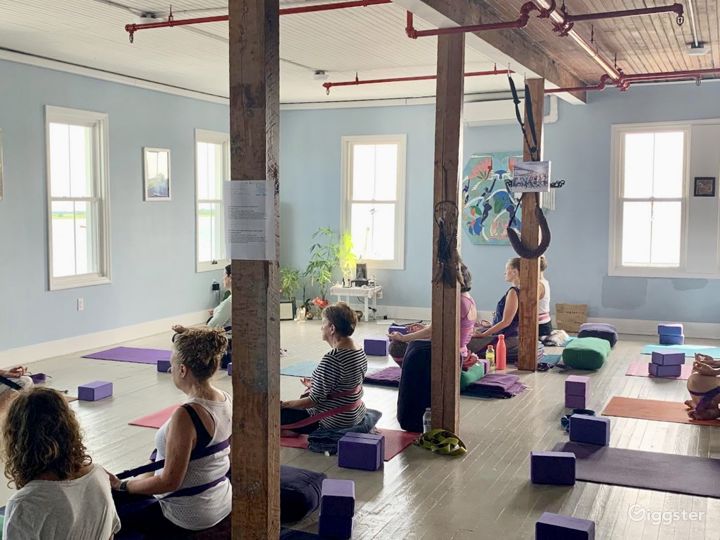 Yoga Studio Rent this location on Giggster
