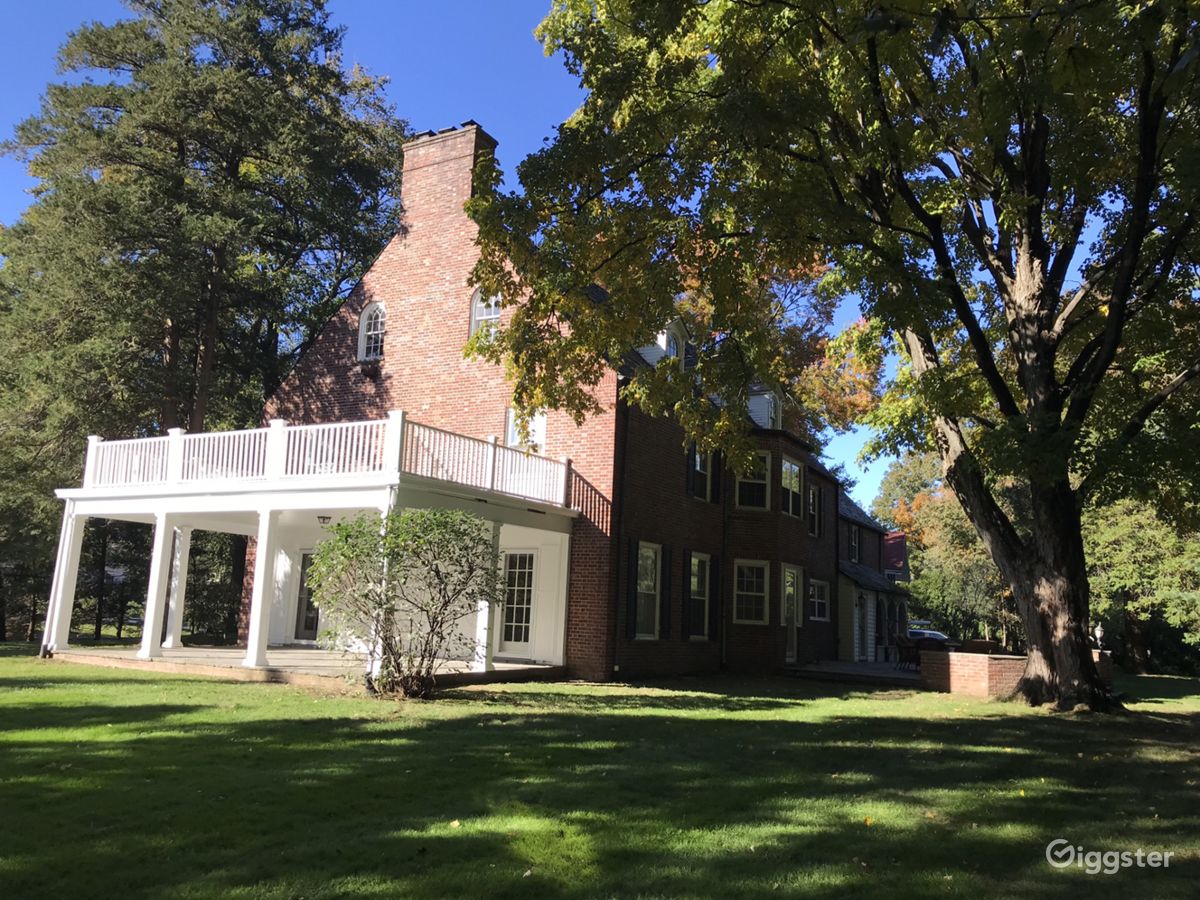 Luxury Colonial Scarsdale SmartHome Rent this location on