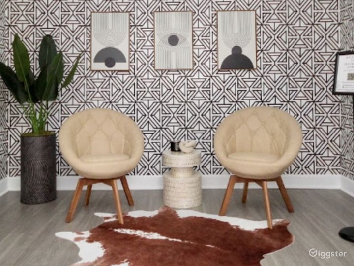 Geometric Set Studio at Alpharetta Rent this location on Giggster