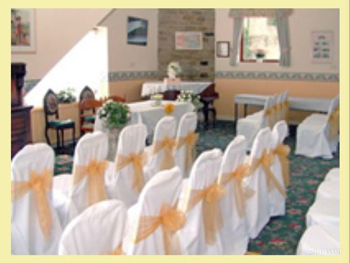 Roses Room for Small Meetings and Interviews Rent this location on