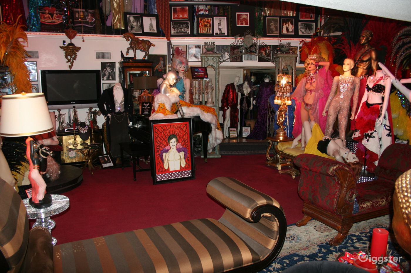 Fabulous Mansion with Mannequins in Las Vegas Rent this location on