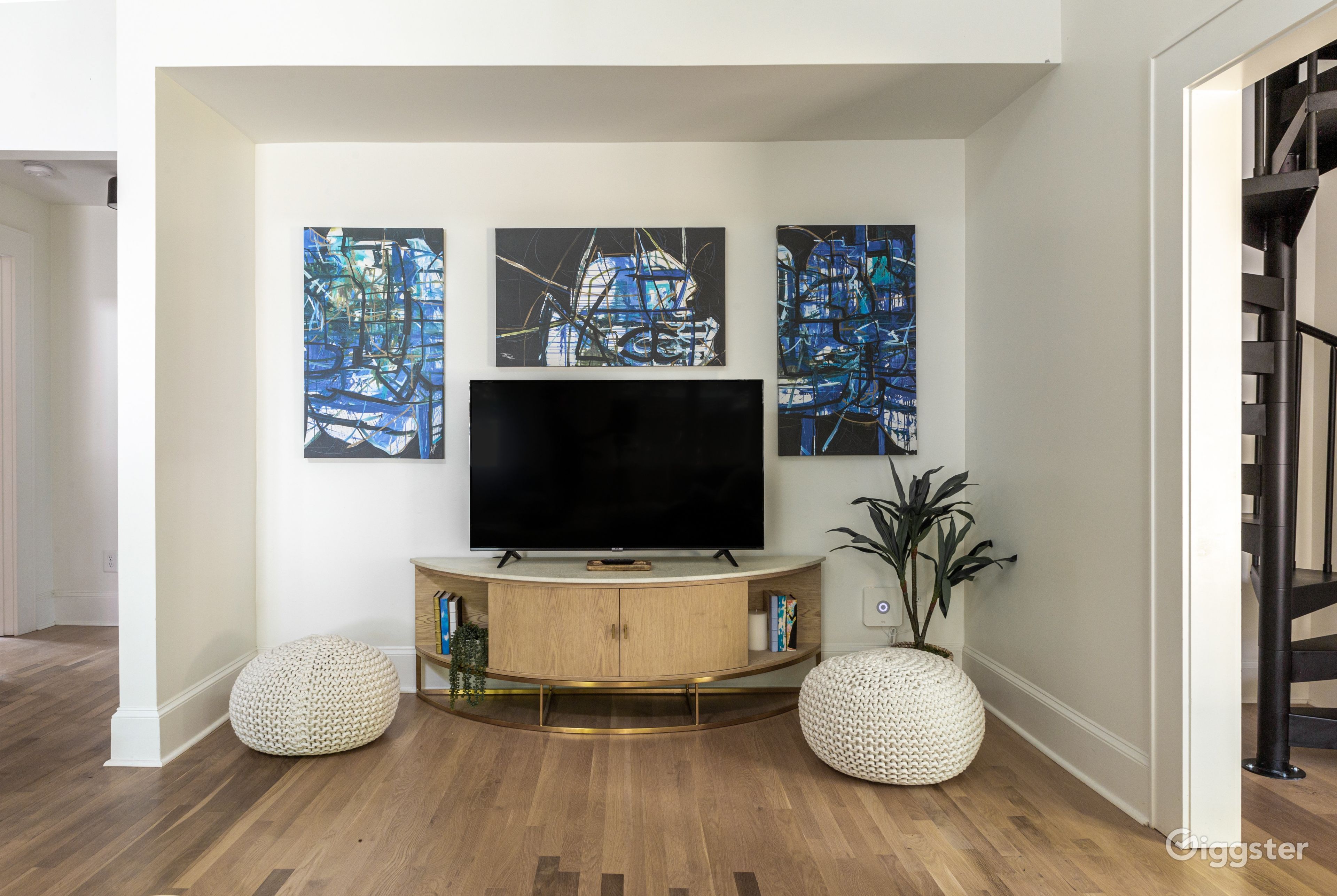 Chimney Sweep Upscale Furnished Rental Home Rent this location on Giggster