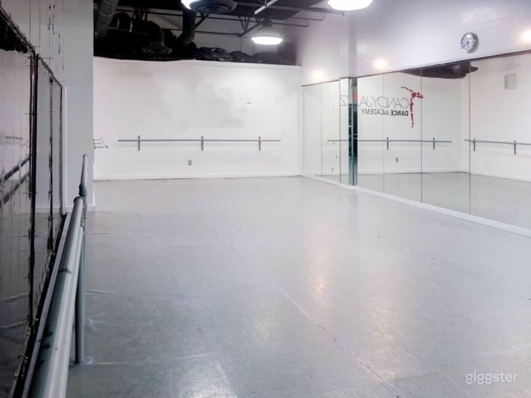 Dance Studio with Marley Floor, Mirrors and Sound System Photo 1