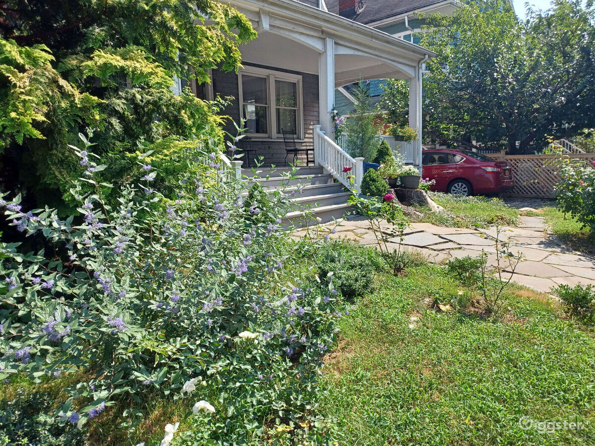 Big, rustic 'country house' in Flatbush, Brooklyn Rent this location