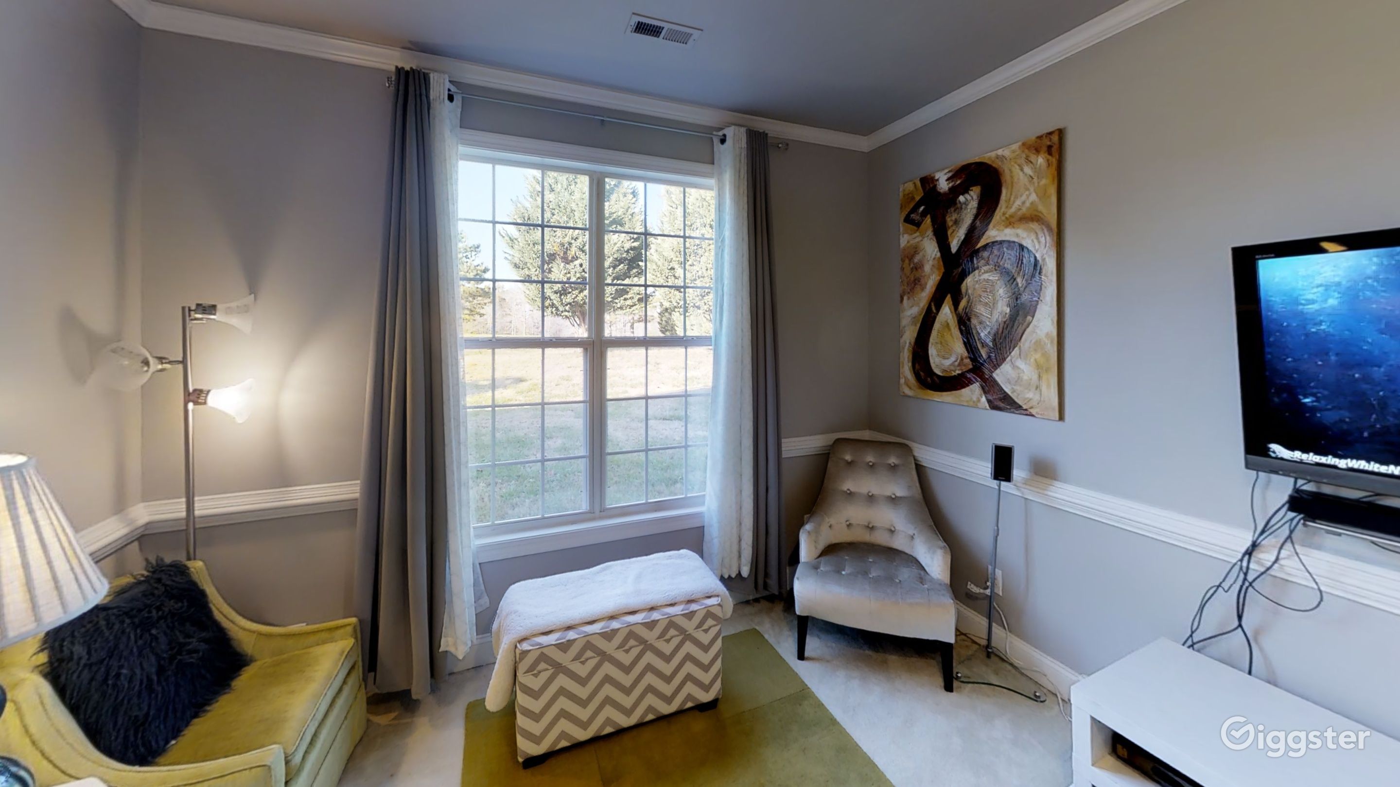 Luxury Executive Home Near Pinewood Studios Rent this location on