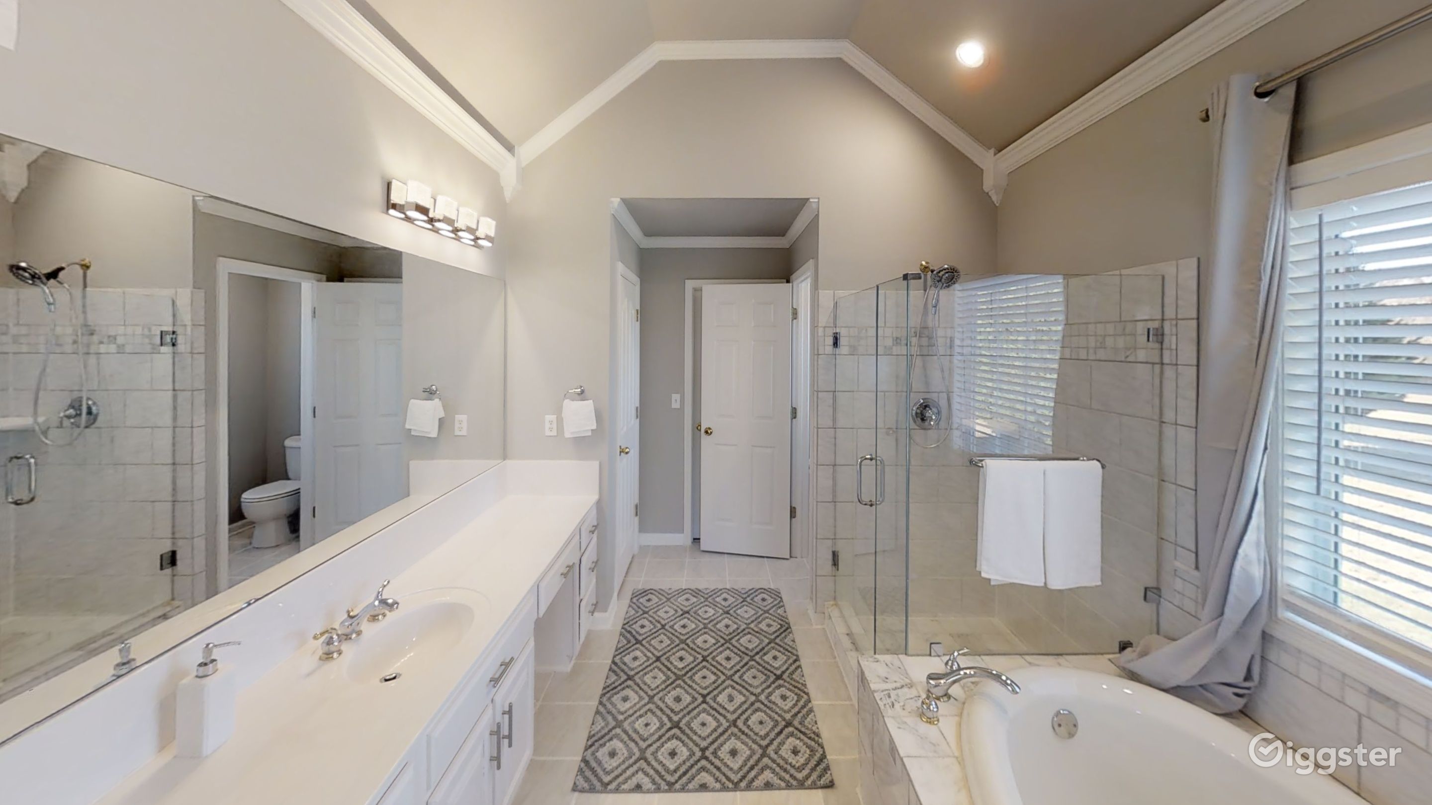 Luxury Executive Home Near Pinewood Studios Rent this location on Giggster