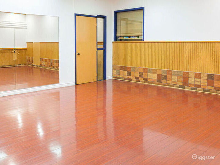 Dance Studio C for 15 People Rent this location on Giggster