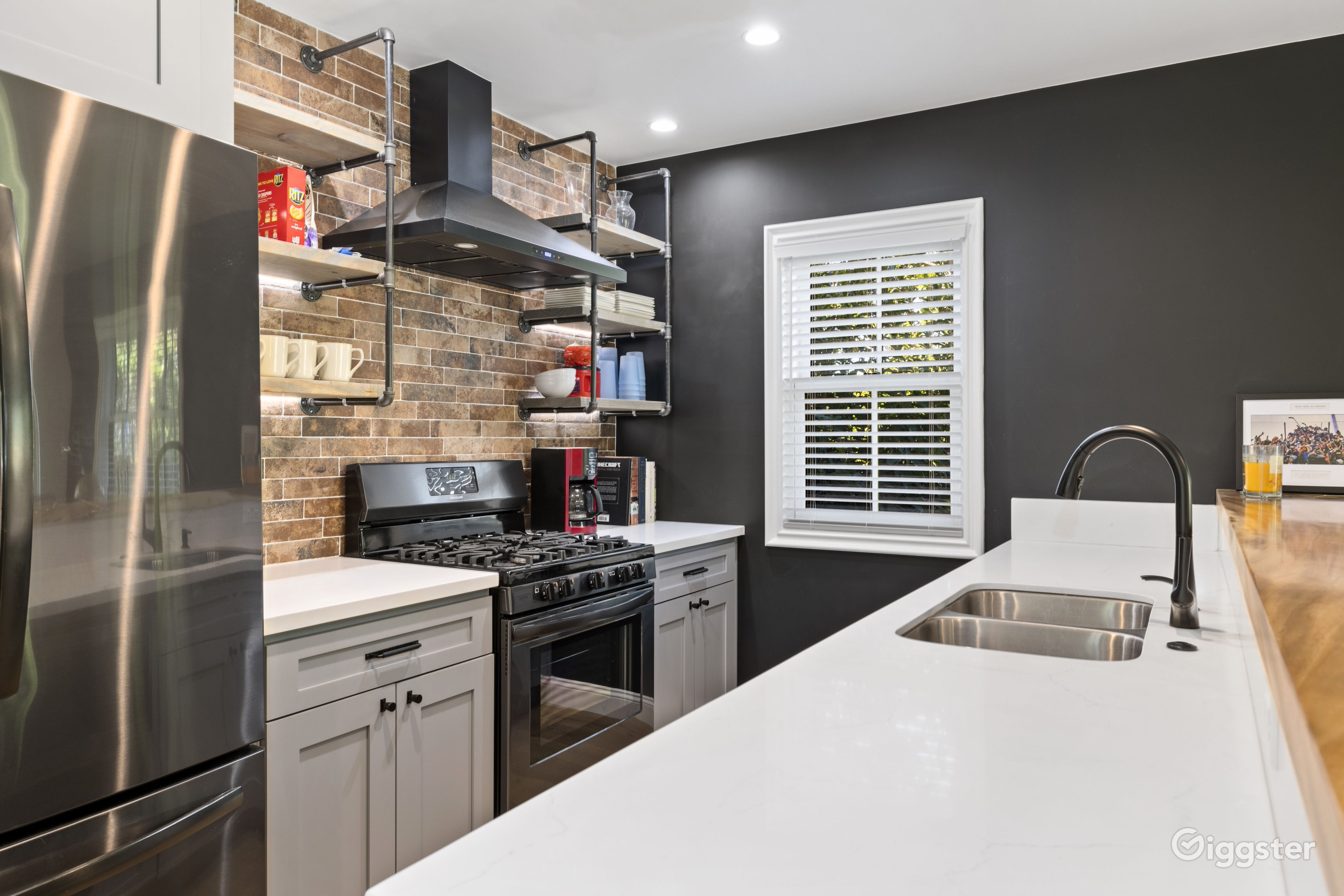 Beautiful Tennis Court House Rent this location on Giggster