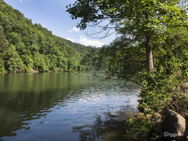 Lake Tugalo Rent this location on Giggster