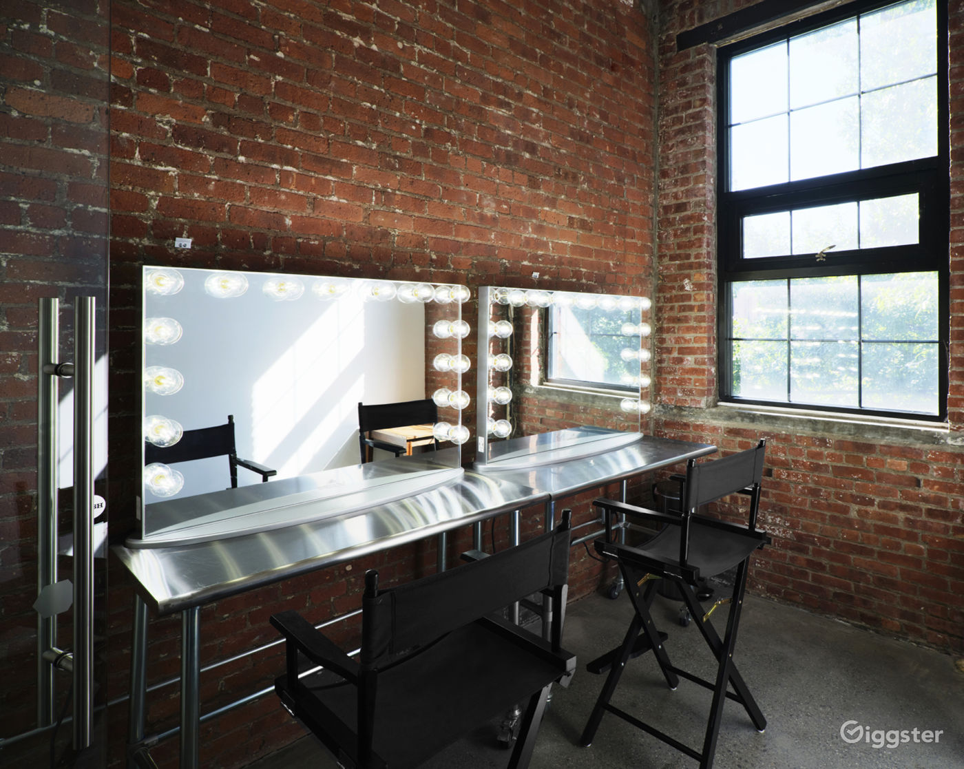 Industrial Flex Space for Events and Productions Rent this location