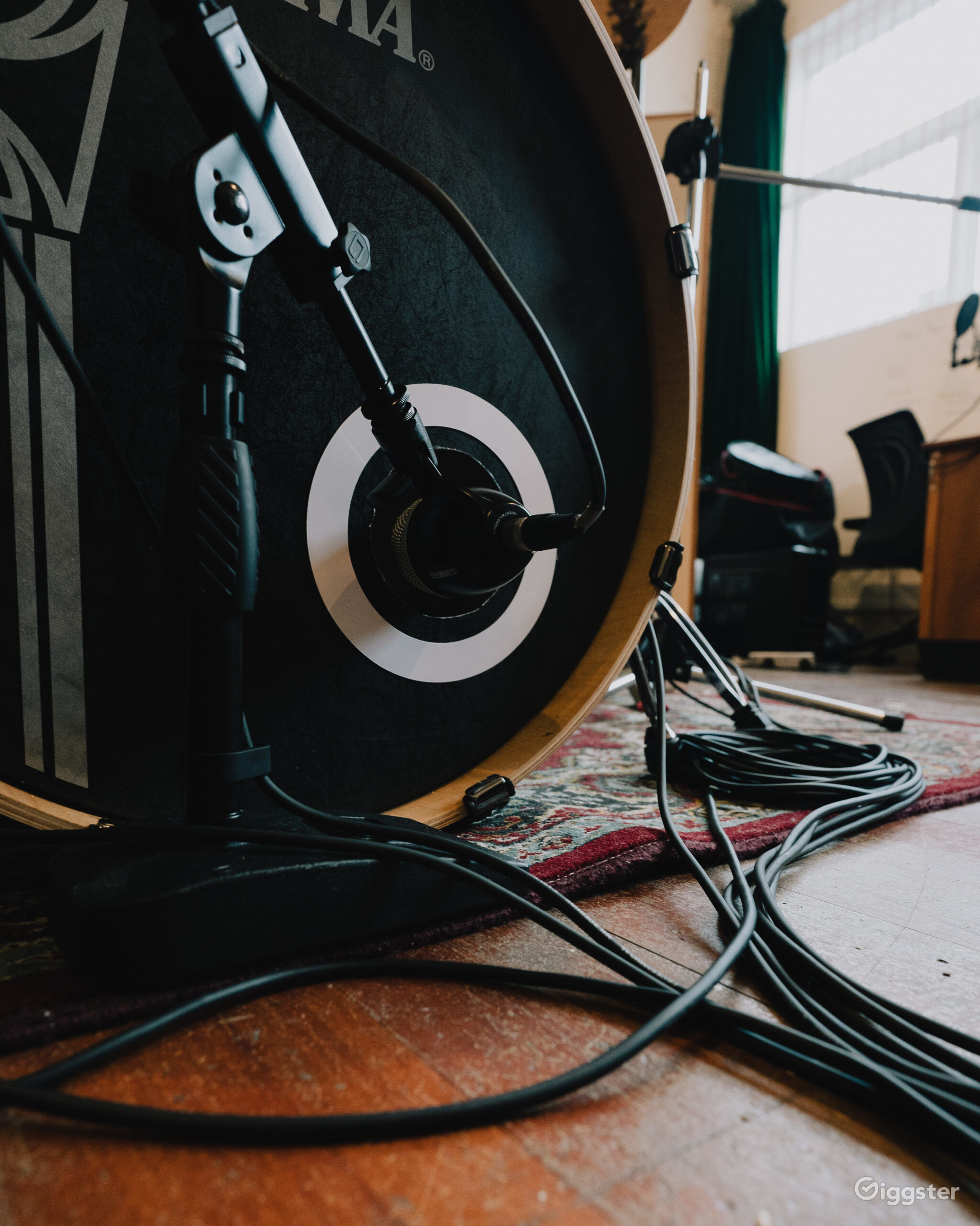 Studio XYZ Audio Production Rent this location on Giggster