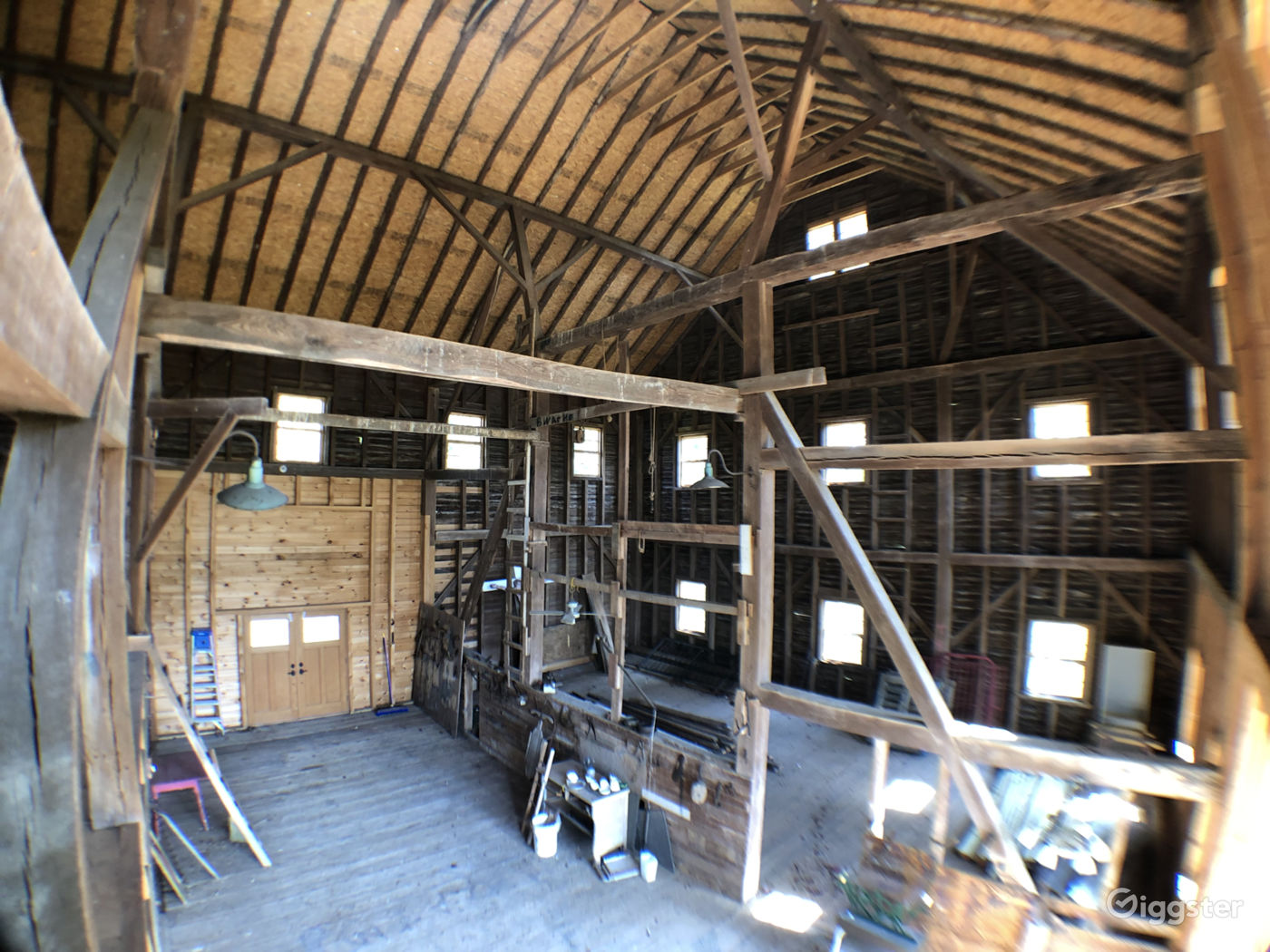 Beautiful Historic Barn in Sandy Spring MD (DMV) Rent this location