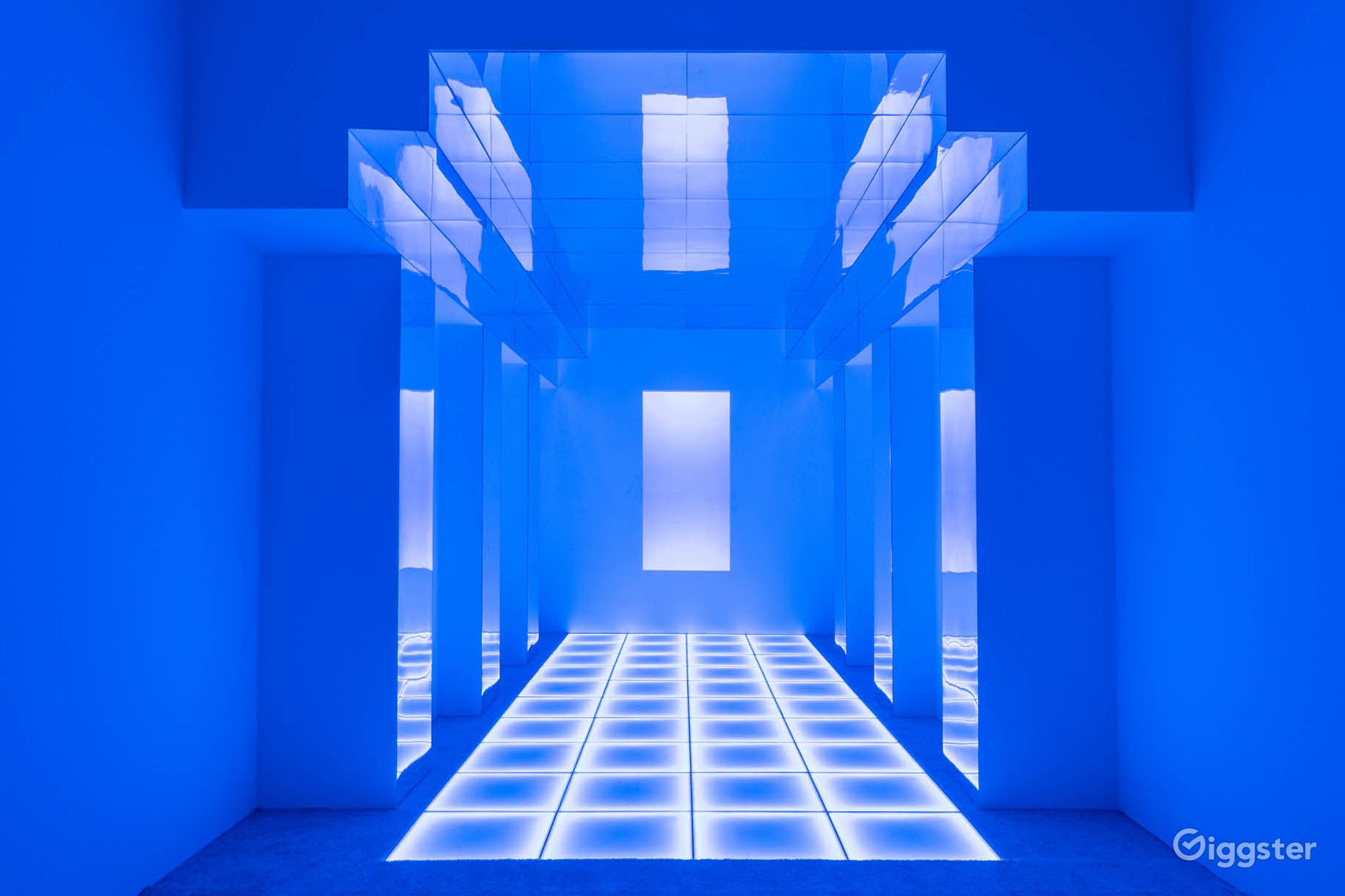 Odyssey Mirror Stage w/ Lit Colored Floor Rent this location on Giggster