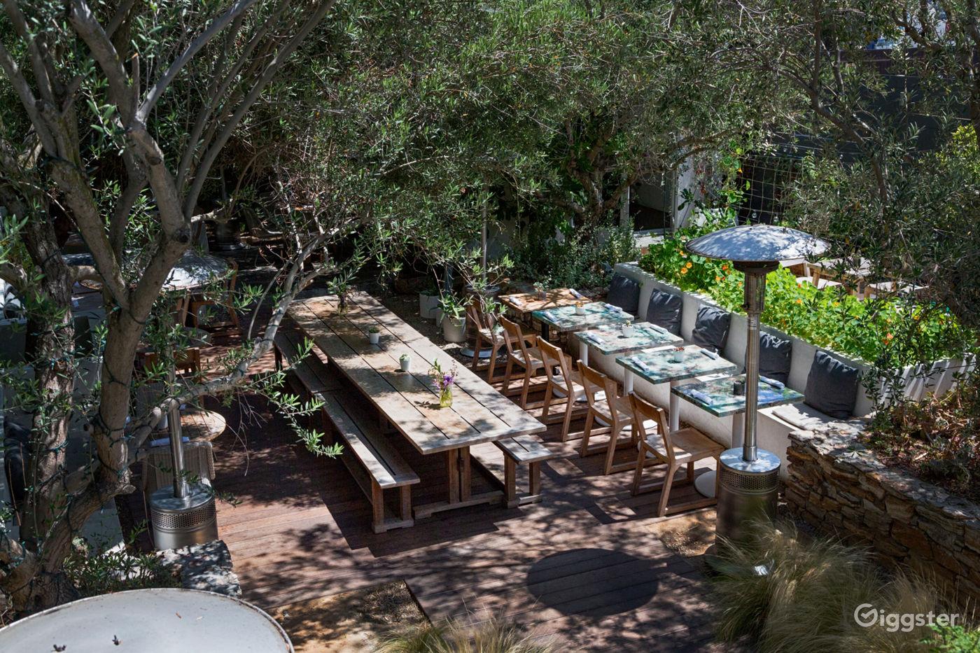 Abbot Kinney Restaurant Rent this location on Giggster