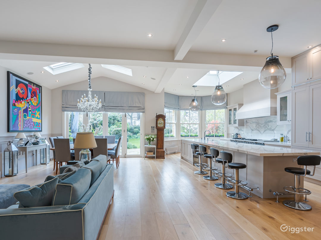  Victorian Home in Clapham Old Town 