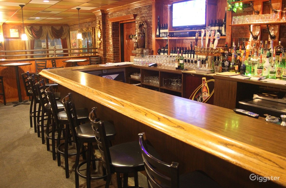 SemiFormal Dining Room with Bar in Haverhill Rent this location on