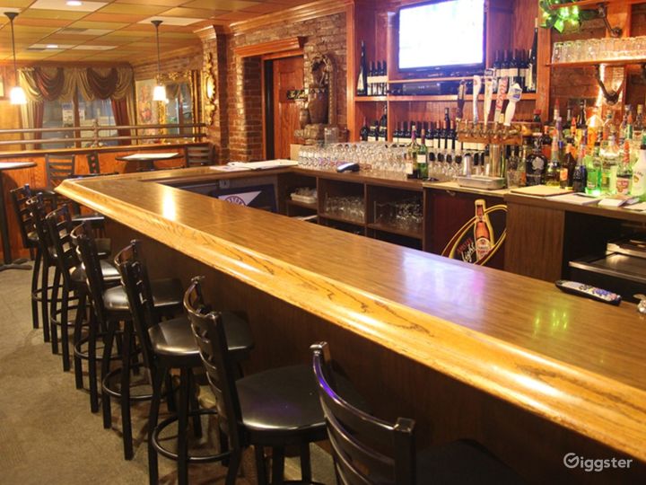 SemiFormal Dining Room with Bar in Haverhill Rent this location on