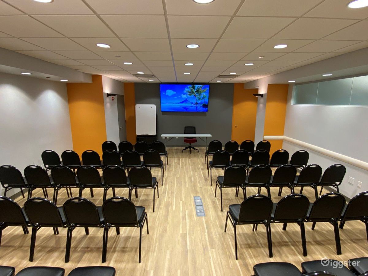 Seminar Room For Your Events Rent This Location On Giggster