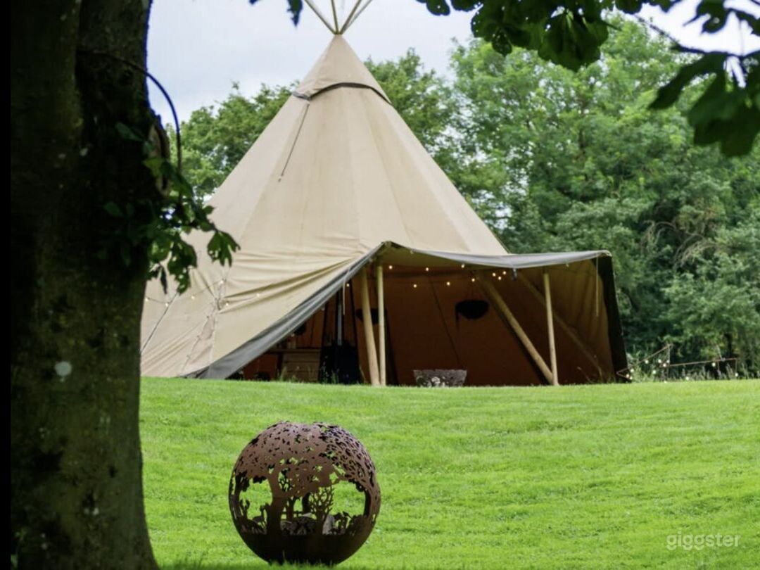 Amazing Tipis for Bondings and Functions Photo 3