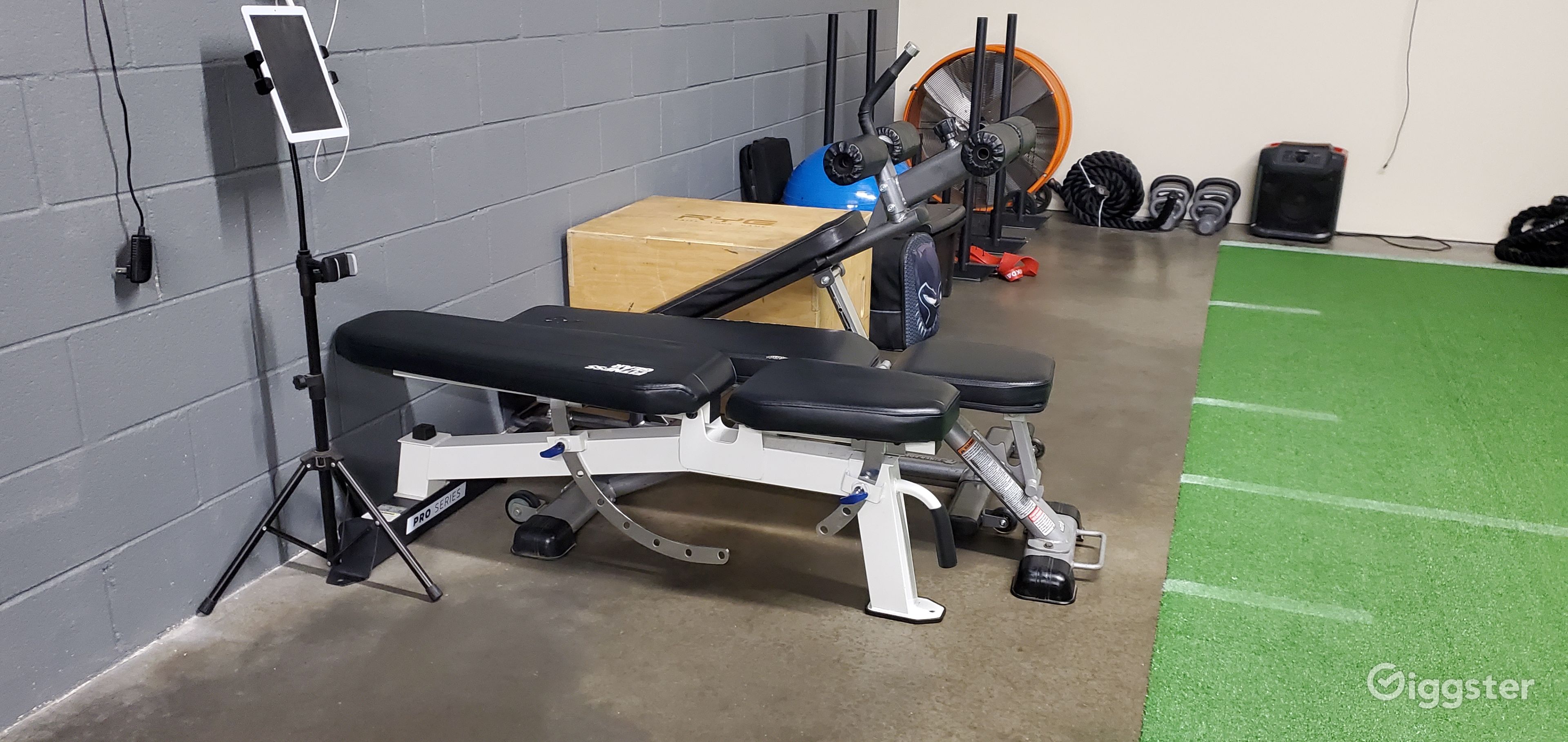 Industrial Gym Space Rent this location on Giggster