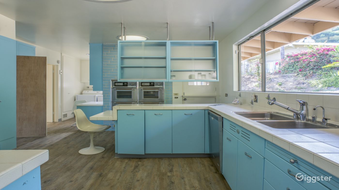 Original Tiffany Blue 60s Kitchen