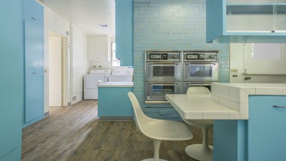 Original Tiffany Blue 60s Kitchen