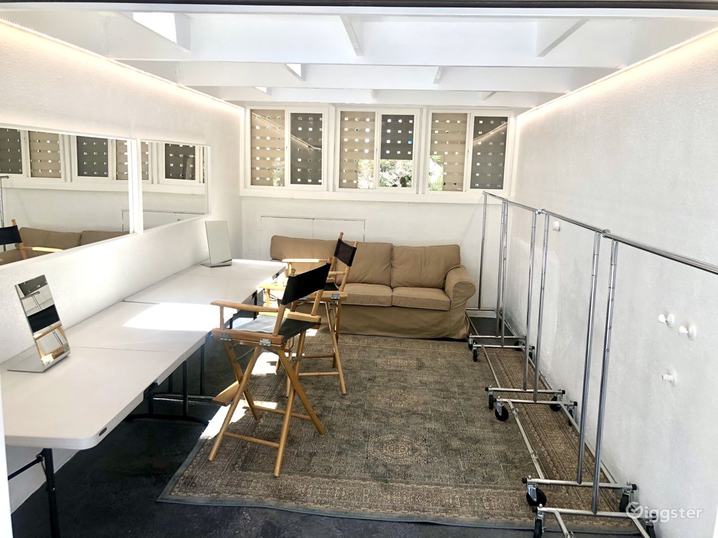 Glam Room - Make Up - Hair - Styling