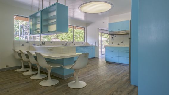 Original Tiffany Blue 60s Kitchen Bar