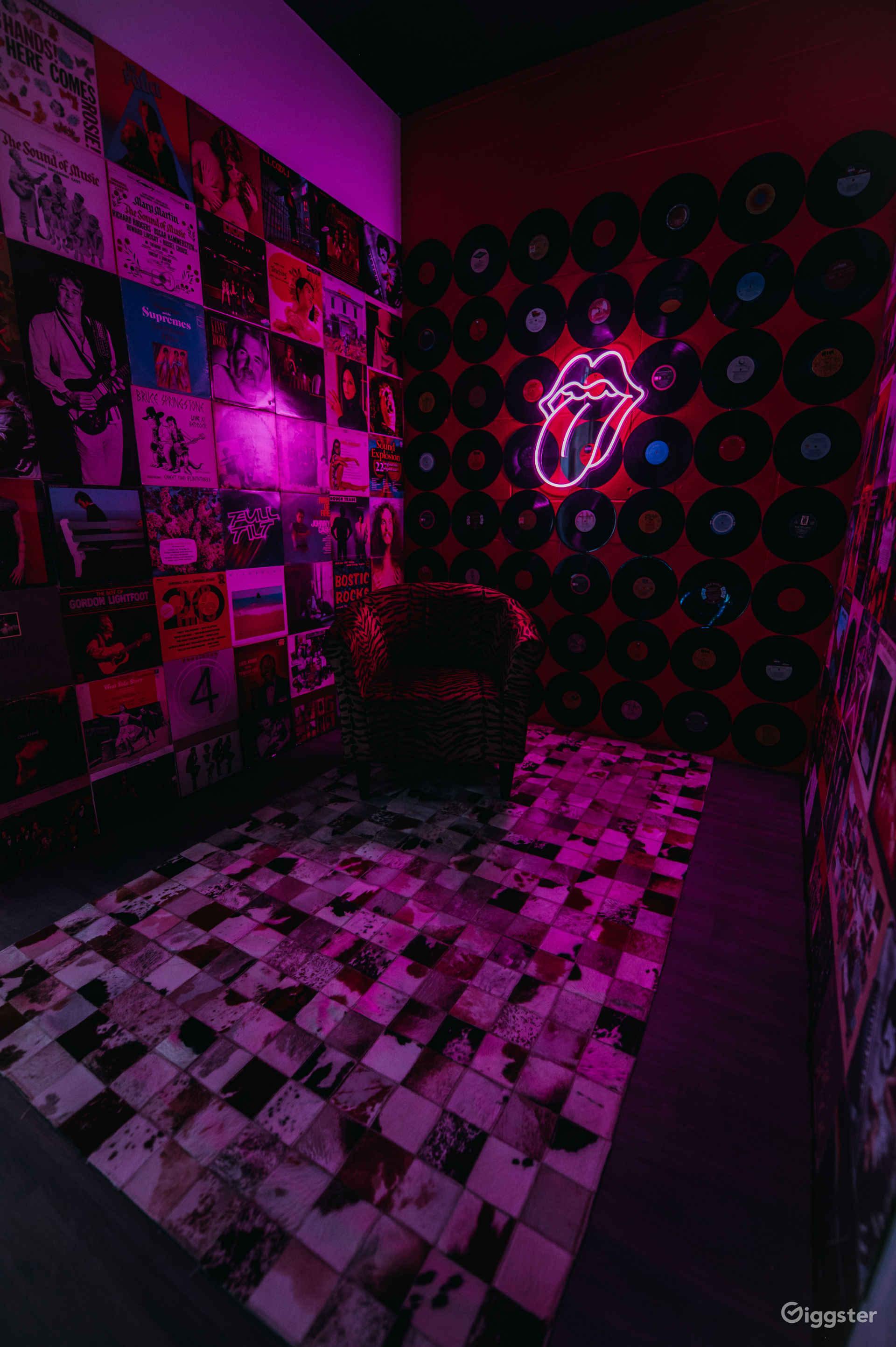 Studio multiset rental | Rent this location on Giggster