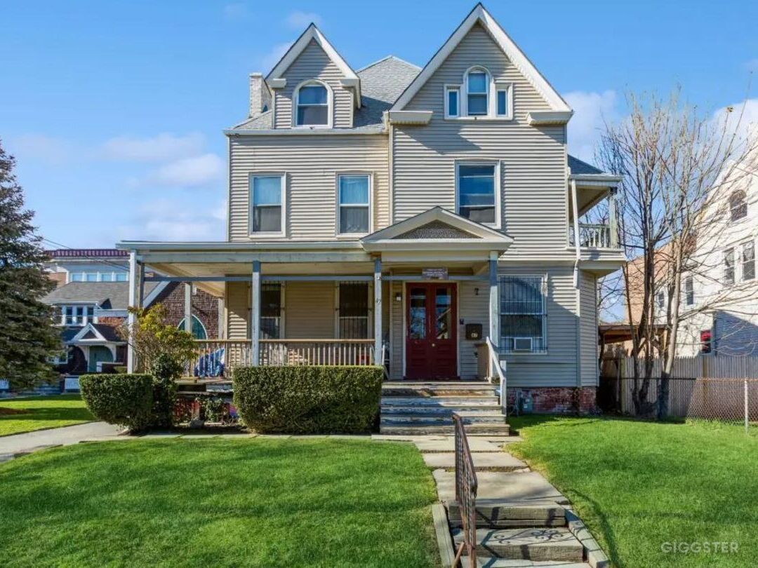 The Hale House Photo 4