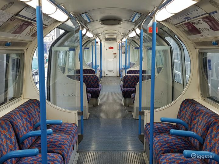 Original Tube Carriages in London Photo 3