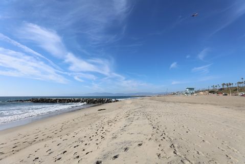 Dockweiler Beach | Lifeguard Towers 49-50 Photo 5