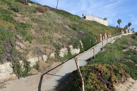 Dockweiler Beach | Lifeguard Towers 49-50 Photo 71