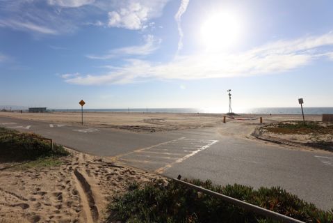 Dockweiler Beach | Lifeguard Towers 49-50 Photo 76