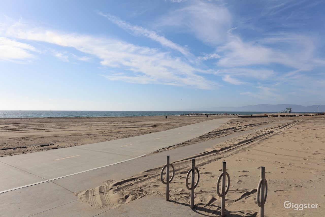 Dockweiler Beach | Lifeguard Towers 49-50 Photo 47