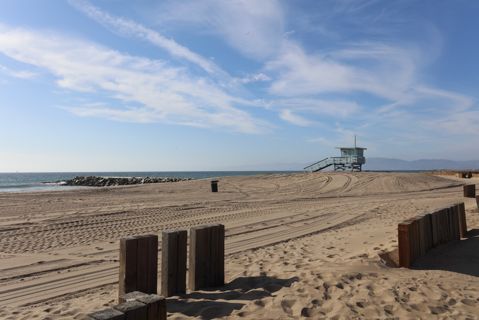 Dockweiler Beach | Lifeguard Towers 49-50 Photo 44